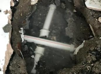 红塔阳台漏水维修公司为您分享楼上楼下漏水怎么处理
